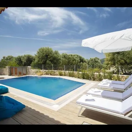 Del Mar Stone House Amuoso Bay *