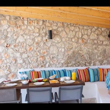 Villa Del Mar Stone House Amuoso Bay *